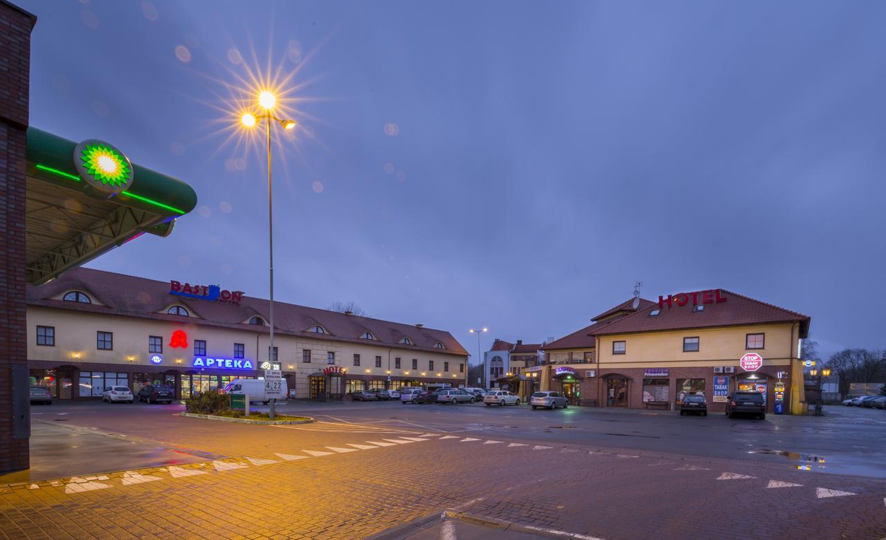 Hotel Bastion Костшин-над-Одрою Екстер'єр фото