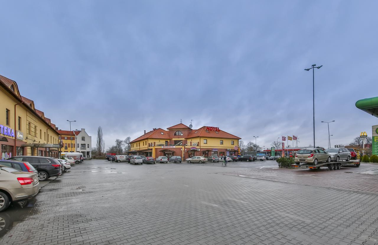 Hotel Bastion Костшин-над-Одрою Екстер'єр фото